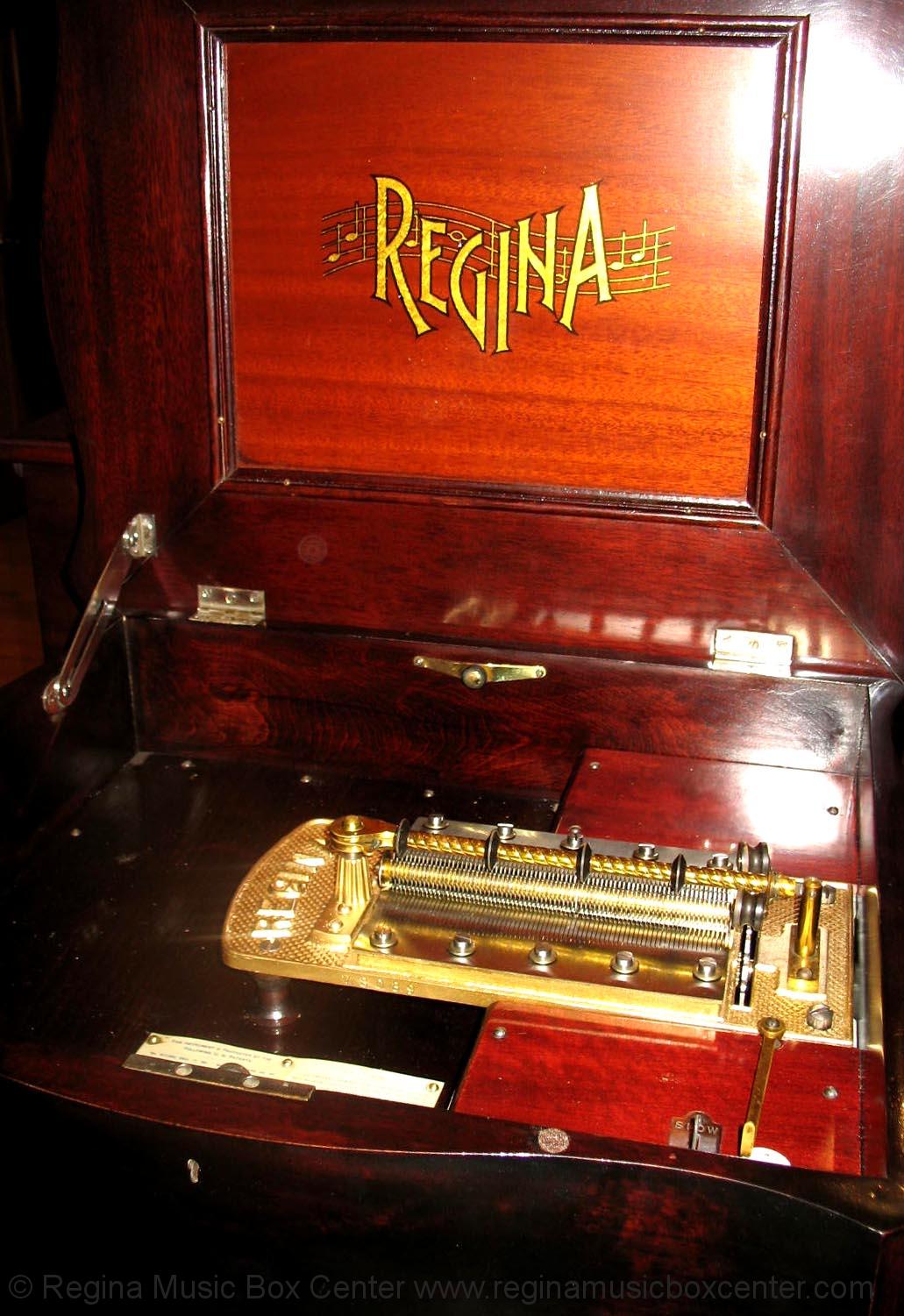 Regina Music Box Center REGINA SERPENTINE DOUBLE COMB DISC MUSIC BOX