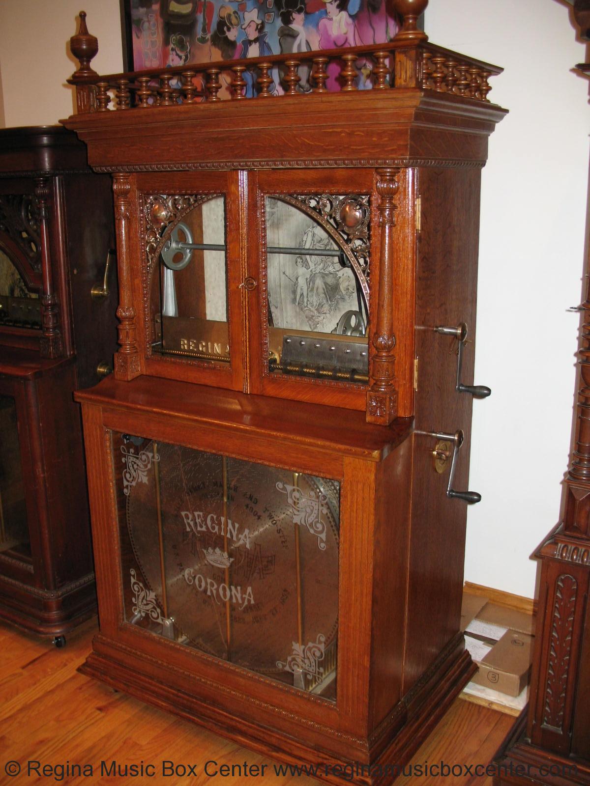 Regina Music Box Center OAK REGINA ORCHESTRAL 27" AUTOMATIC CHANGER